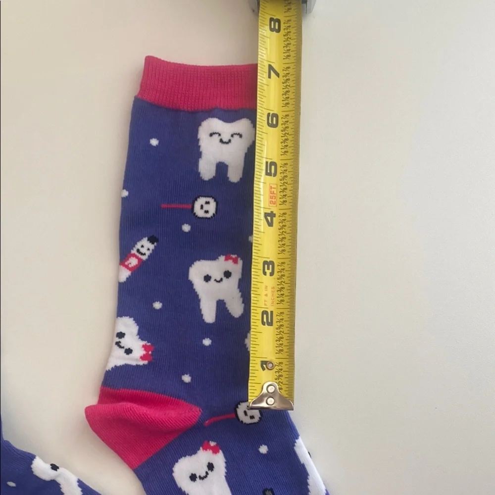 Fun Tooth Patterned Socks - Picture 5 of 6